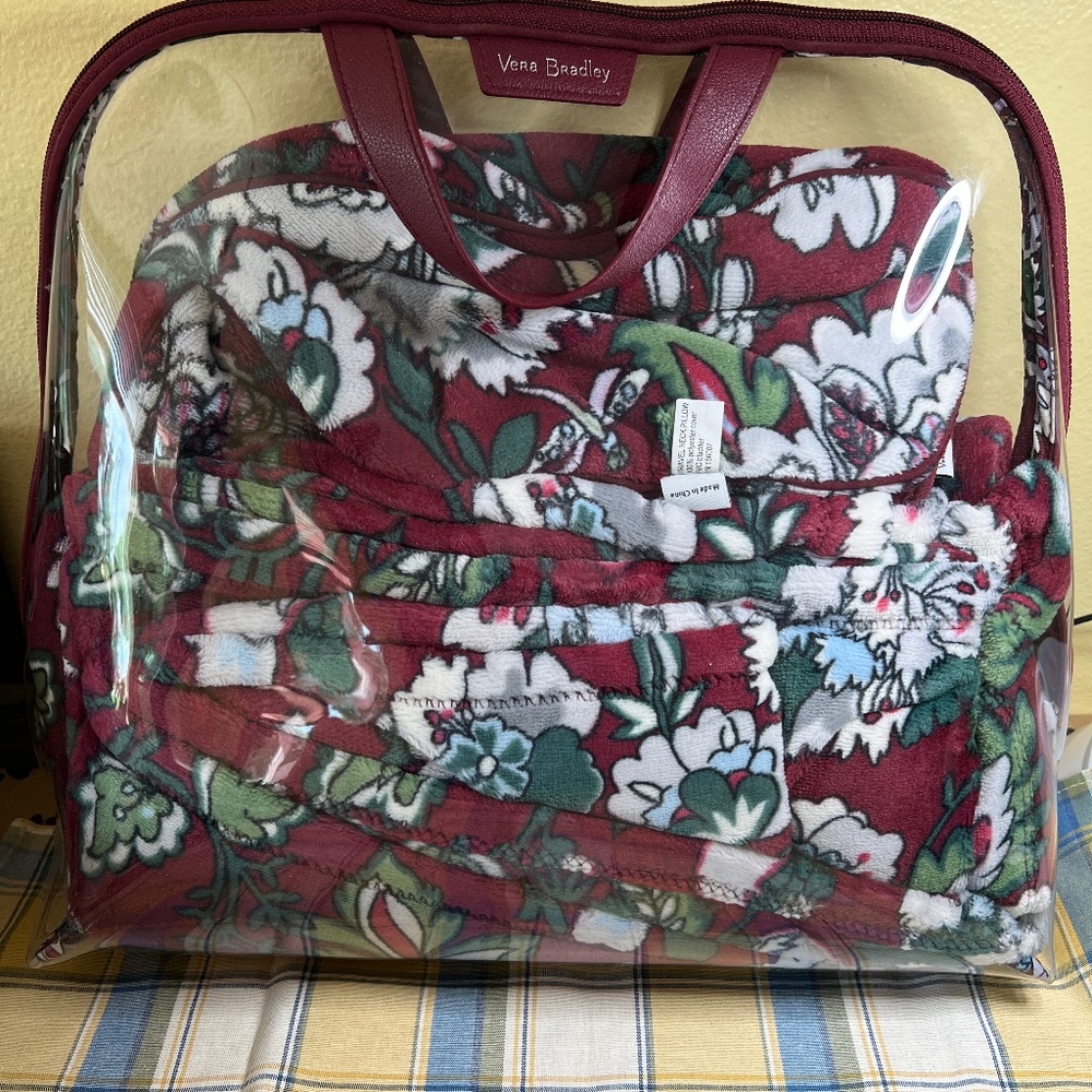 Vera Bradley Travel Set in Bordeaux Blooms Fleece